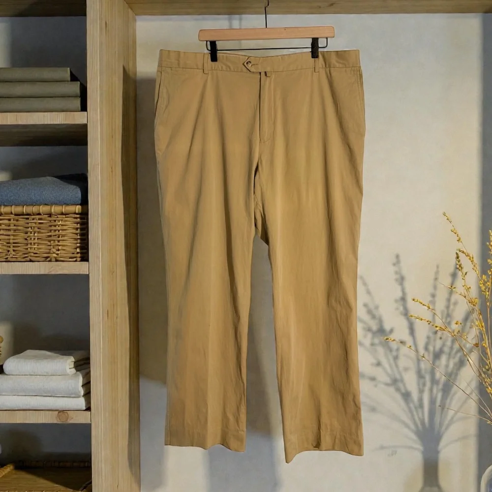 Faconnable Men's Flat Front Khaki Chinos in Size 44